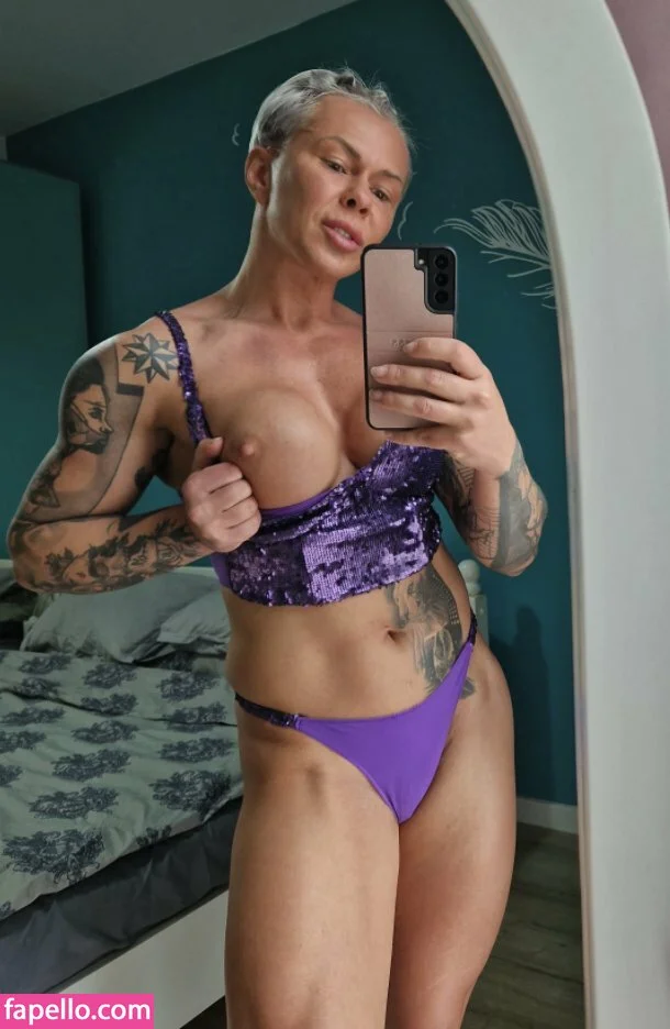crazyxbody Onlyfans Photo Gallery 