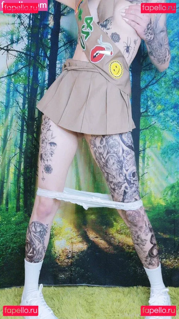 PetiteAli Onlyfans Photo Gallery 