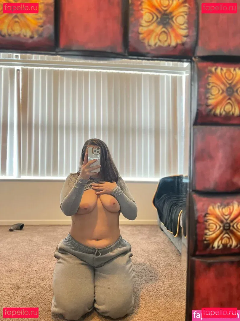 rlylillily Onlyfans Photo Gallery 