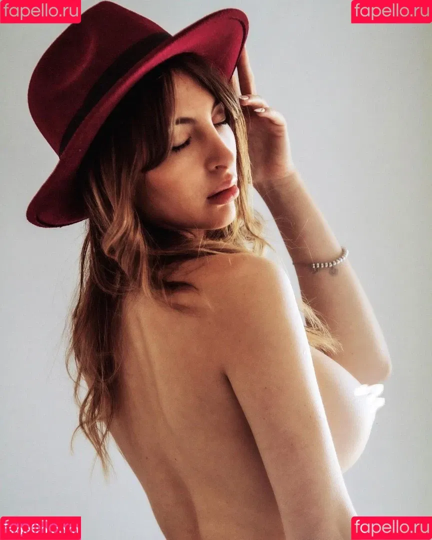 Nadine Granata Onlyfans Photo Gallery 