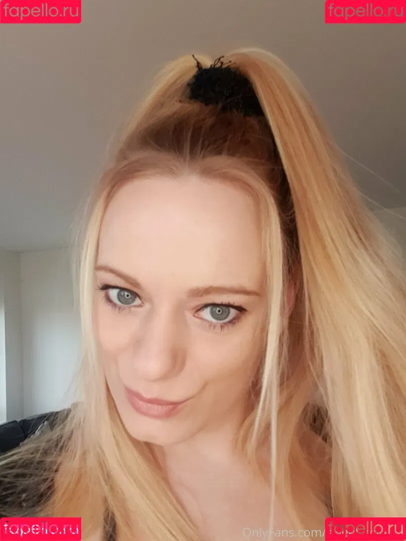 sweet_miaxxx Onlyfans Photo Gallery 