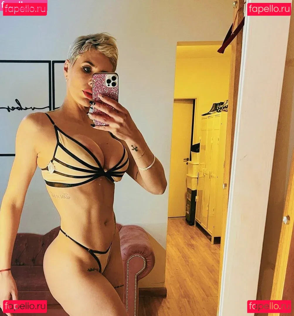 Tamara Bella Onlyfans Photo Gallery 