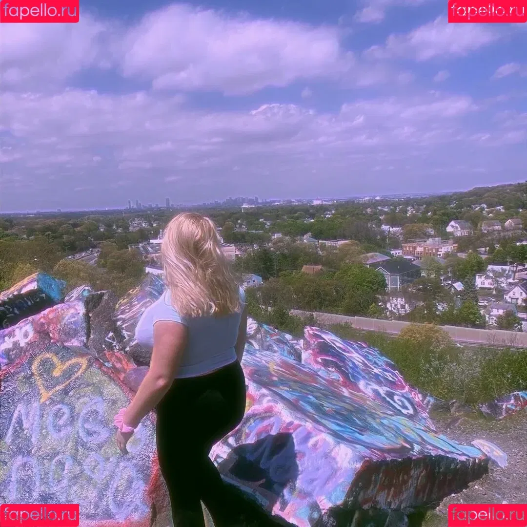 Amberly Onlyfans Photo Gallery 