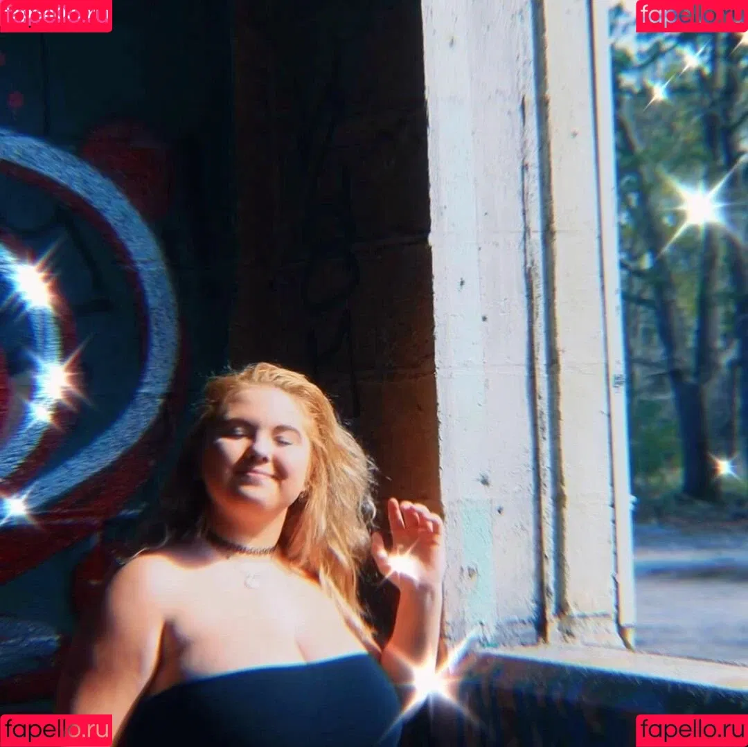 Amberly Onlyfans Photo Gallery 