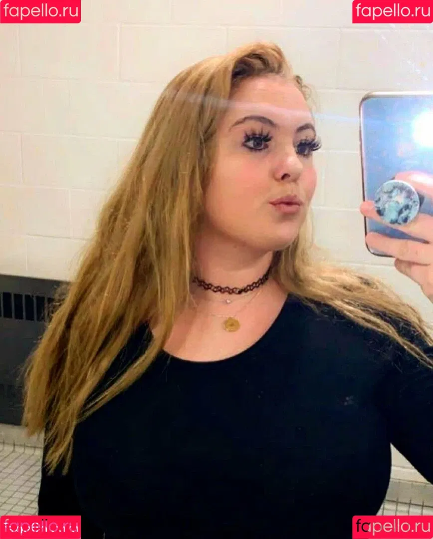 Amberly Onlyfans Photo Gallery 
