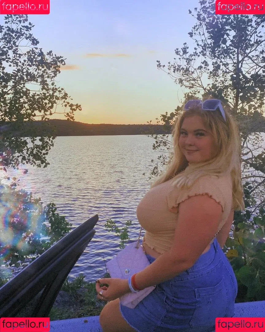 Amberly Onlyfans Photo Gallery 
