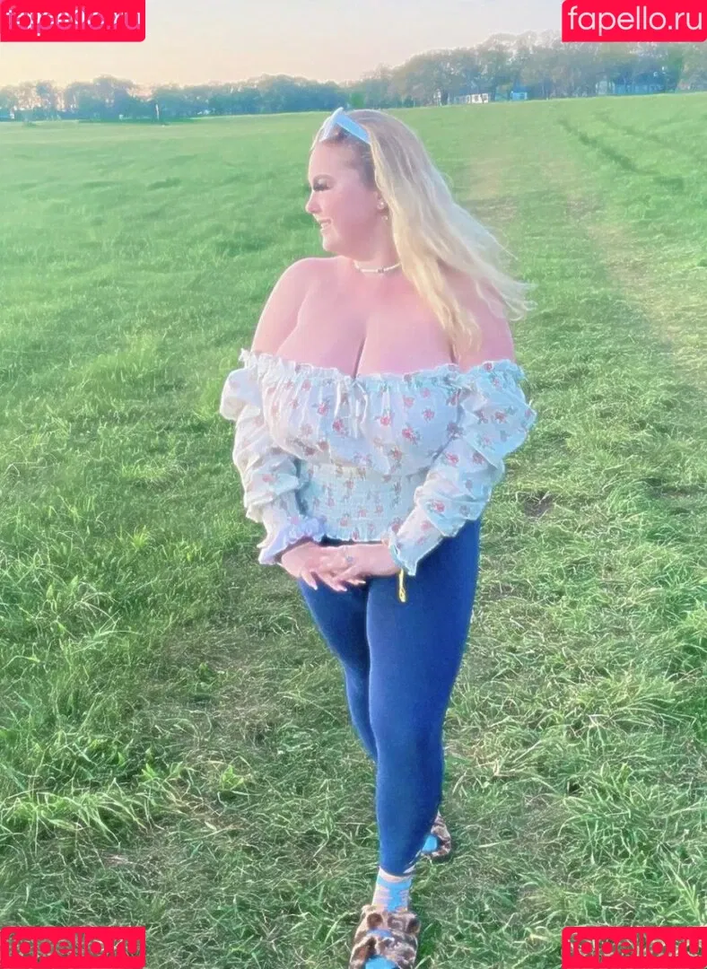 Amberly Onlyfans Photo Gallery 