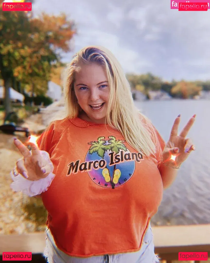 Amberly Onlyfans Photo Gallery 