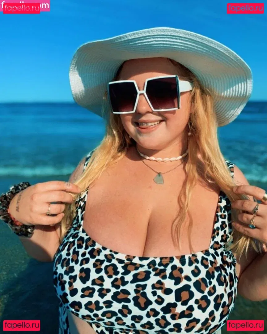 Amberly Onlyfans Photo Gallery 