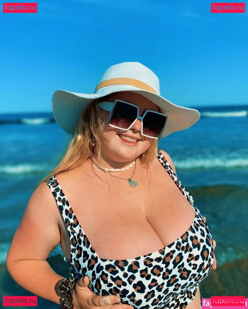 Amberly Onlyfans Photo Gallery 