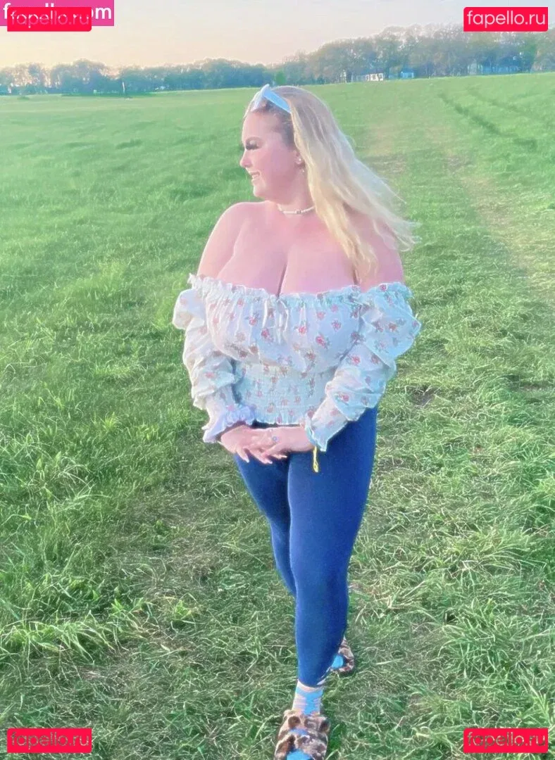 Amberly Onlyfans Photo Gallery 