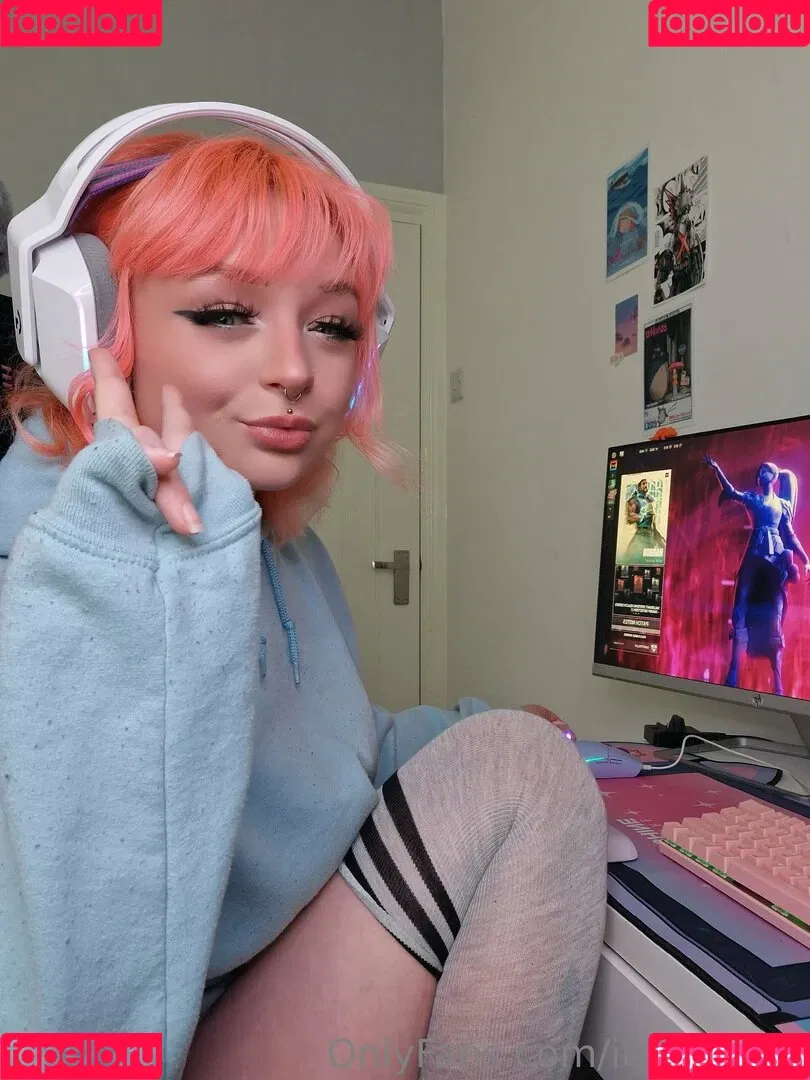 itskhloelol Onlyfans Photo Gallery 