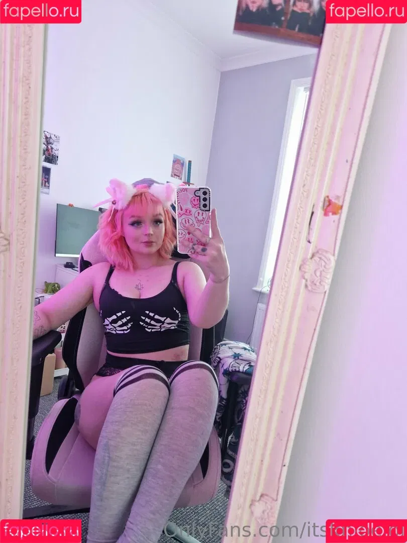 itskhloelol Onlyfans Photo Gallery 
