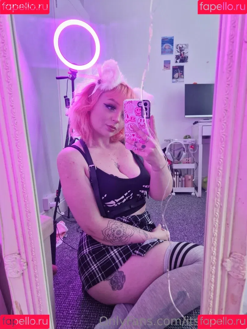 itskhloelol Onlyfans Photo Gallery 