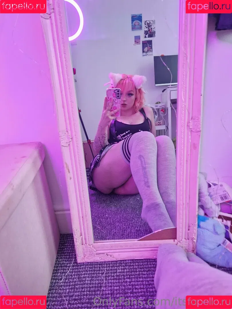 itskhloelol Onlyfans Photo Gallery 