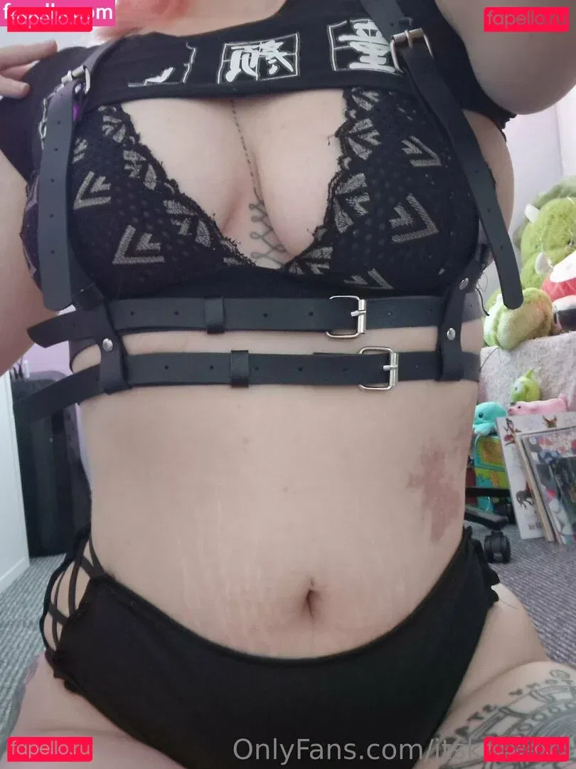 itskhloelol Onlyfans Photo Gallery 