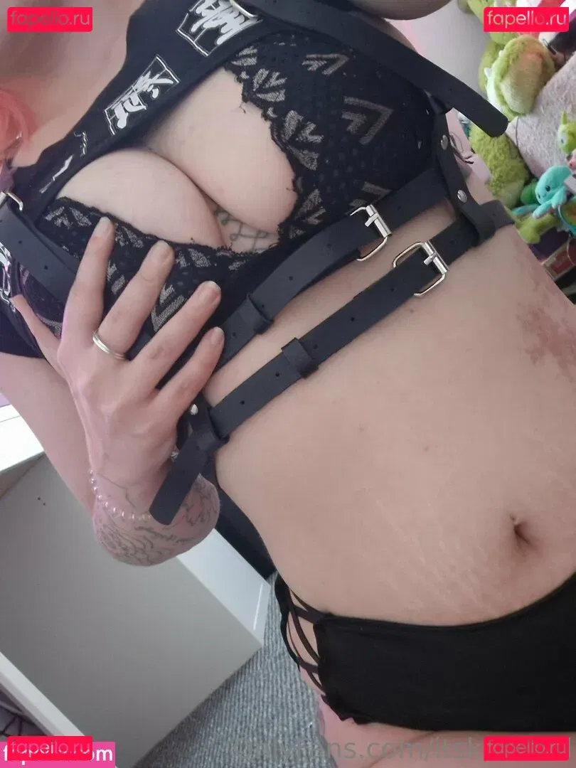 itskhloelol Onlyfans Photo Gallery 