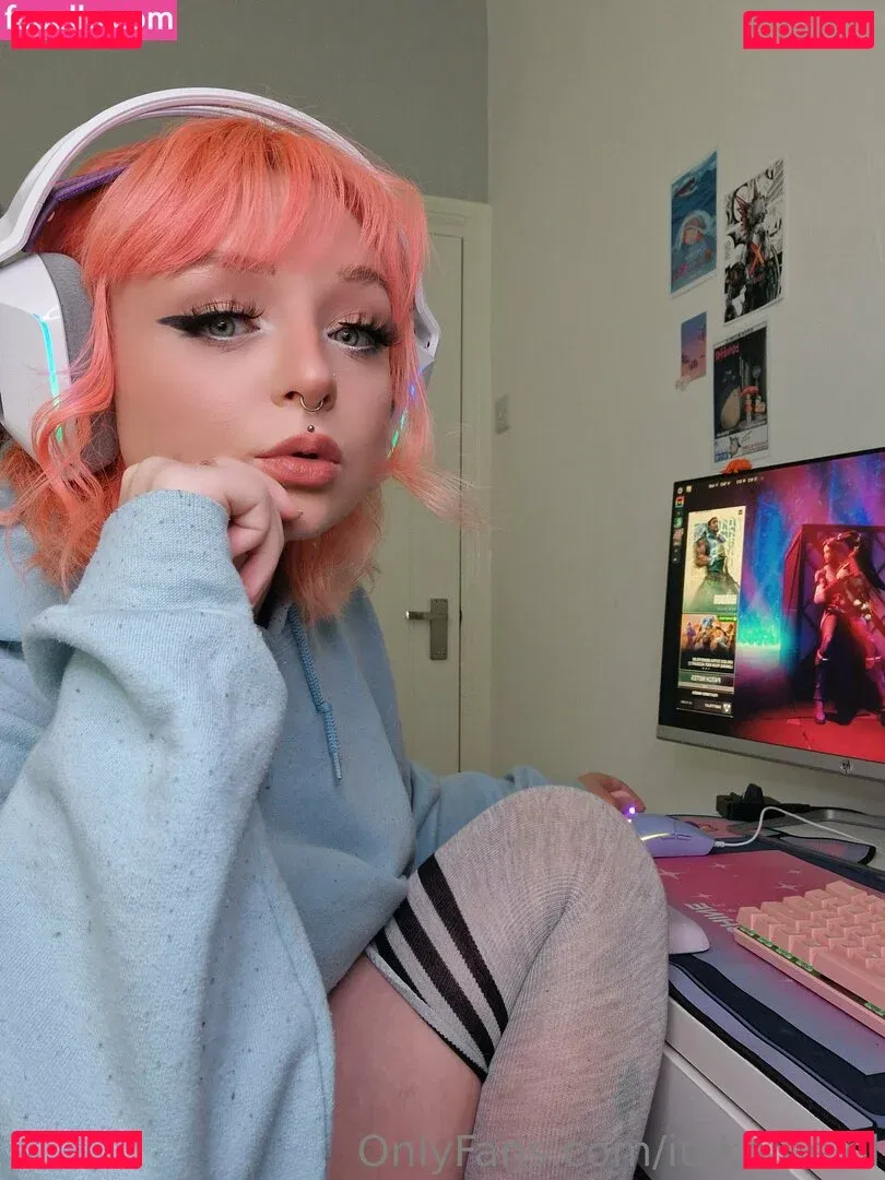 itskhloelol Onlyfans Photo Gallery 