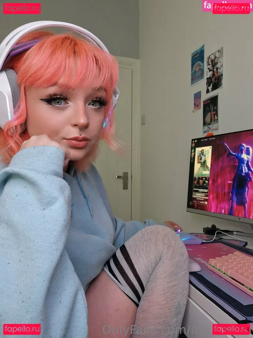 itskhloelol Onlyfans Photo Gallery 