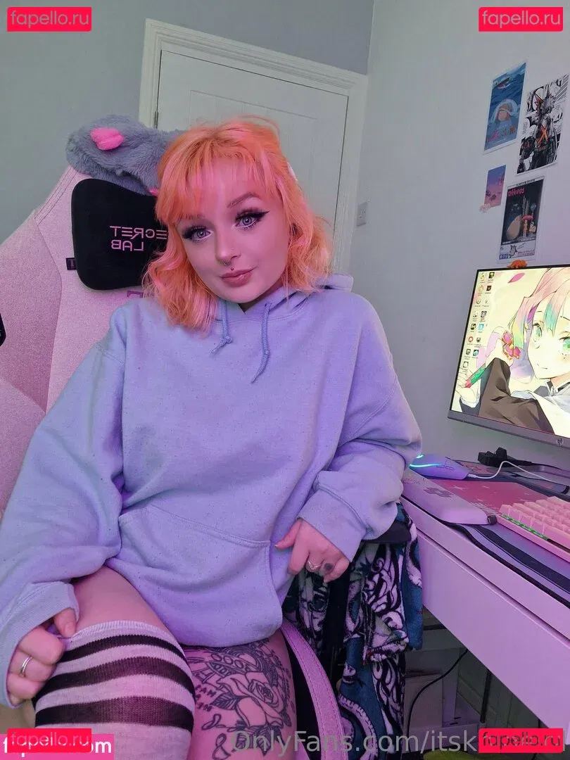 itskhloelol Onlyfans Photo Gallery 