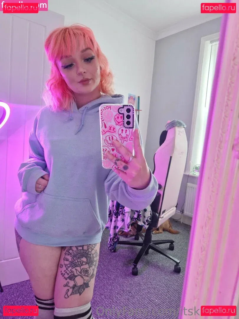 itskhloelol Onlyfans Photo Gallery 