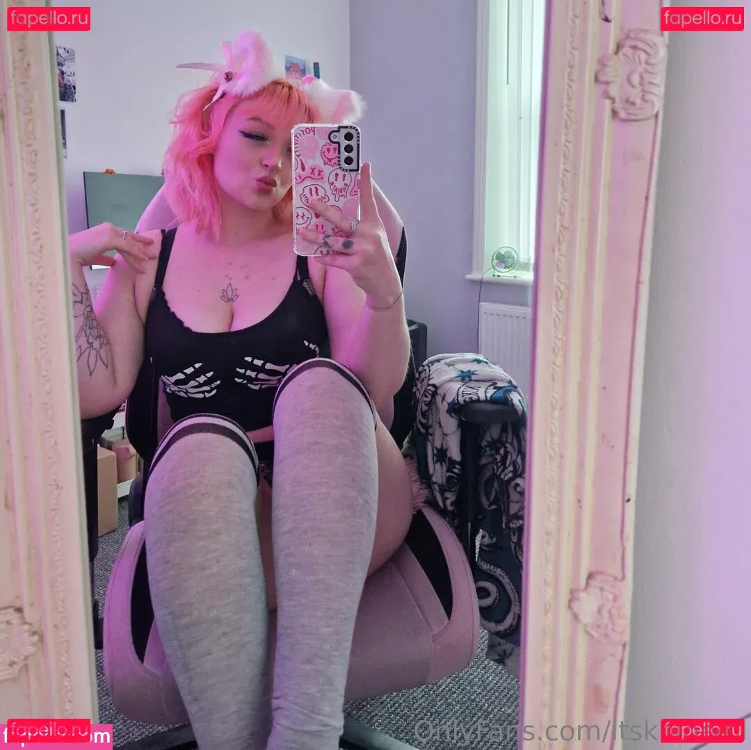 itskhloelol Onlyfans Photo Gallery 