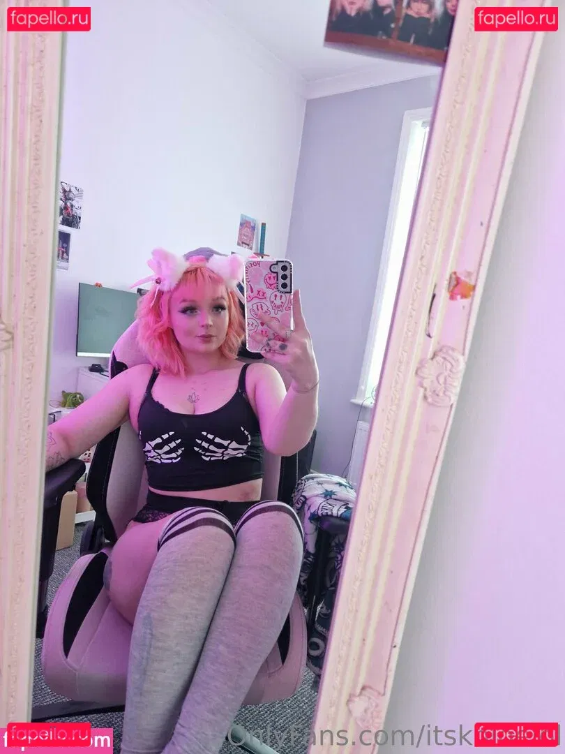 itskhloelol Onlyfans Photo Gallery 