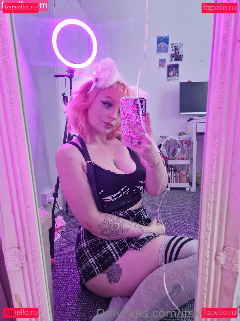 itskhloelol Onlyfans Photo Gallery 