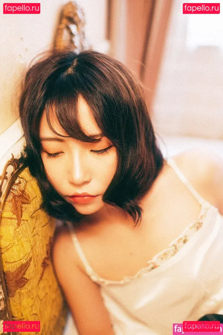 yunij98 Onlyfans Photo Gallery 