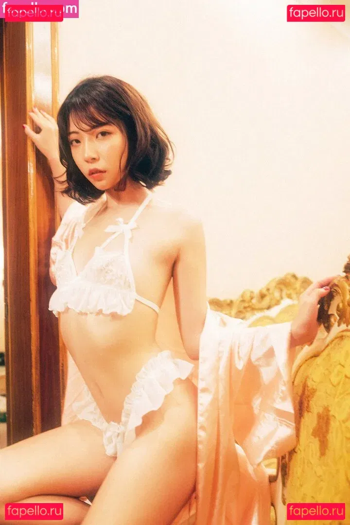 yunij98 Onlyfans Photo Gallery 