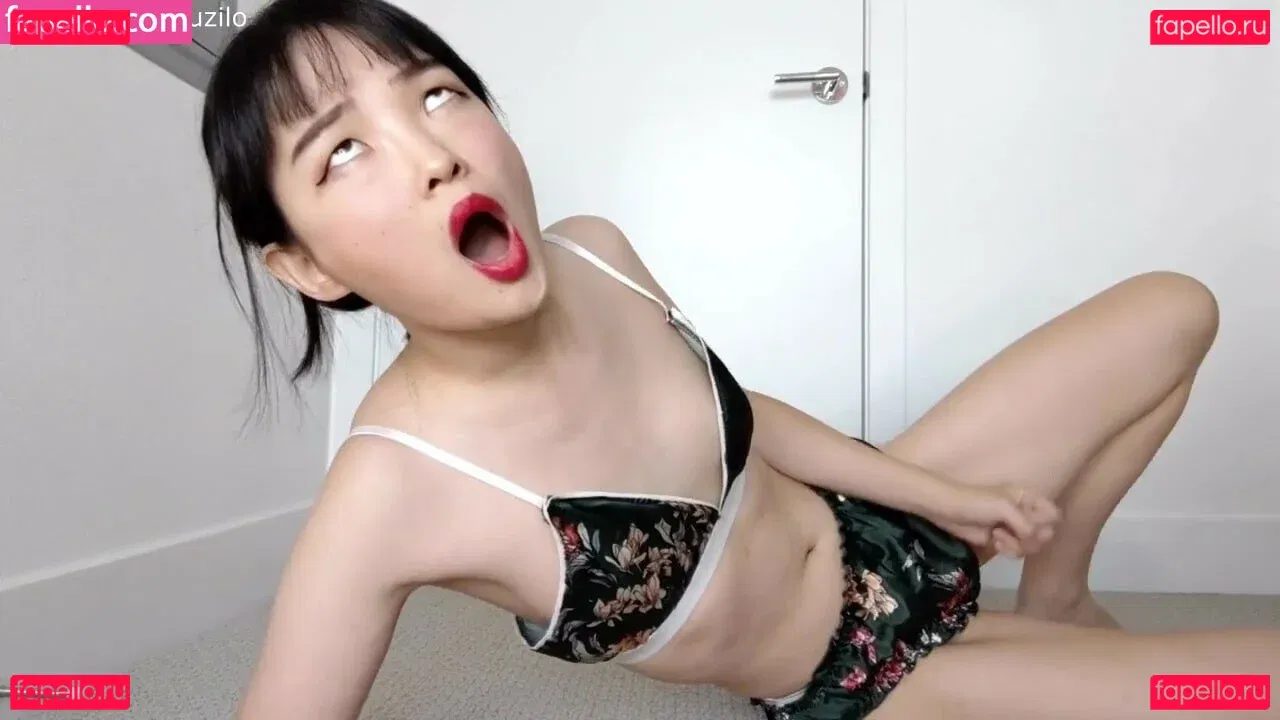 Asian JOI Onlyfans Photo Gallery 