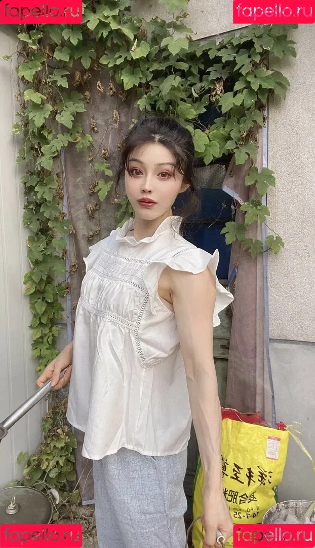 Yuan Herong Onlyfans Photo Gallery 