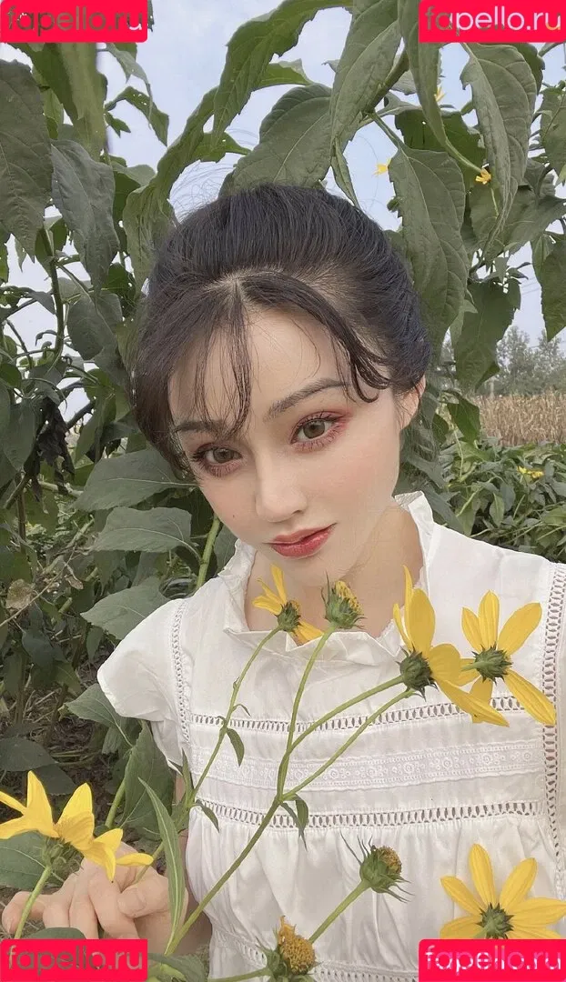 Yuan Herong Onlyfans Photo Gallery 