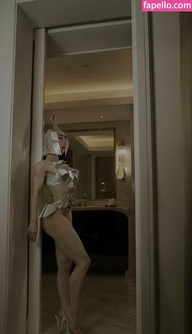 Yuan Herong Onlyfans Photo Gallery 