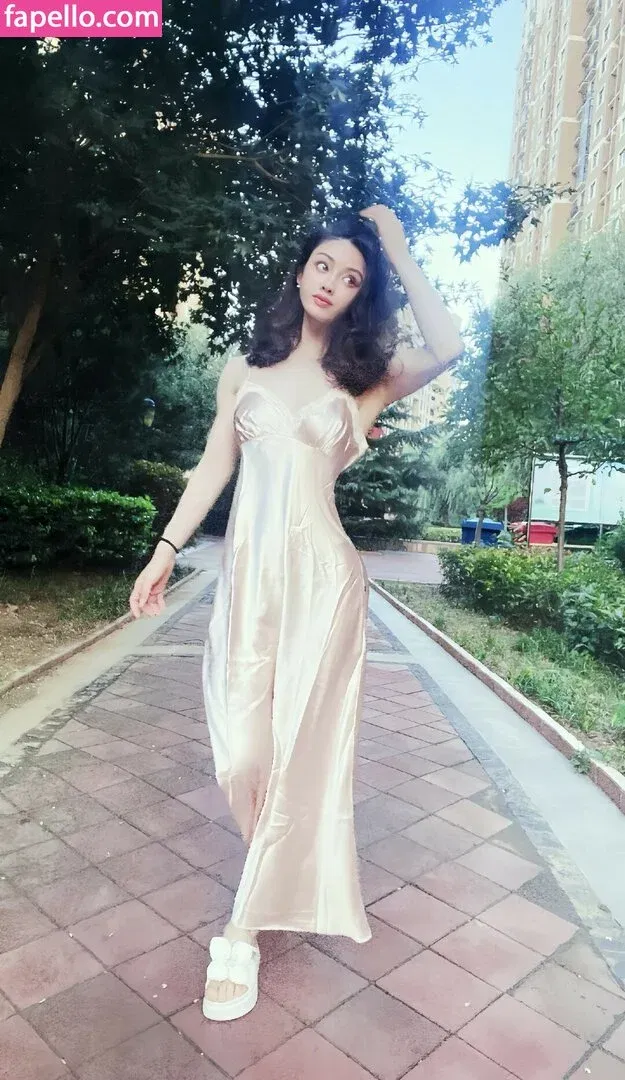 Yuan Herong Onlyfans Photo Gallery 