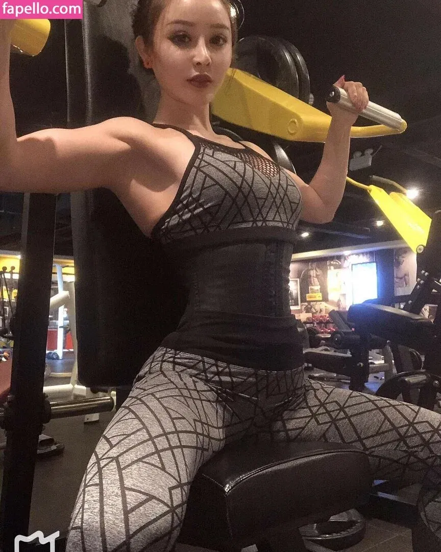 Yuan Herong Onlyfans Photo Gallery 