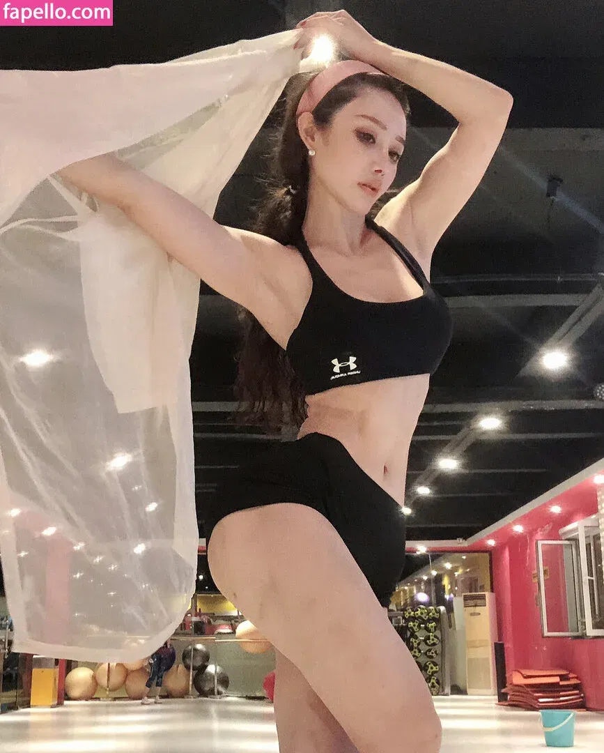 Yuan Herong Onlyfans Photo Gallery 