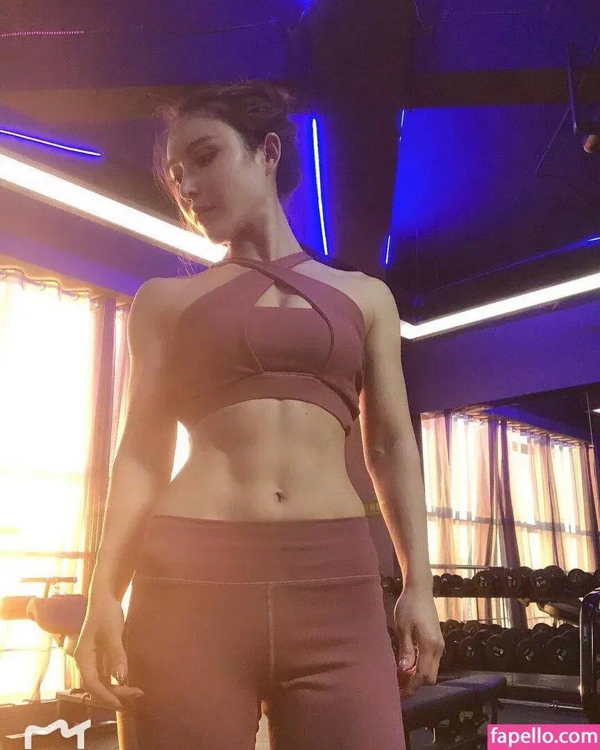 Yuan Herong Onlyfans Photo Gallery 