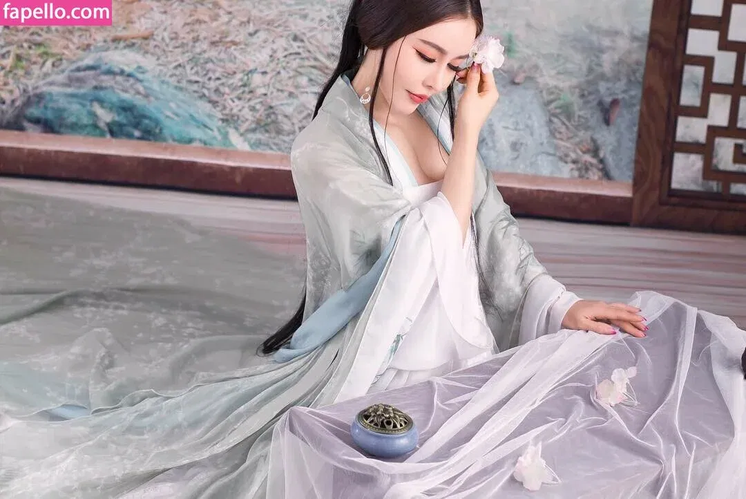 Yuan Herong Onlyfans Photo Gallery 