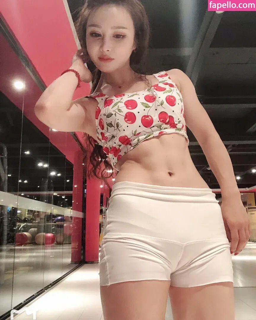 Yuan Herong Onlyfans Photo Gallery 