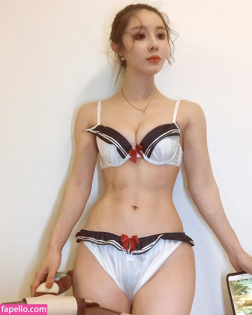 Yuan Herong Onlyfans Photo Gallery 