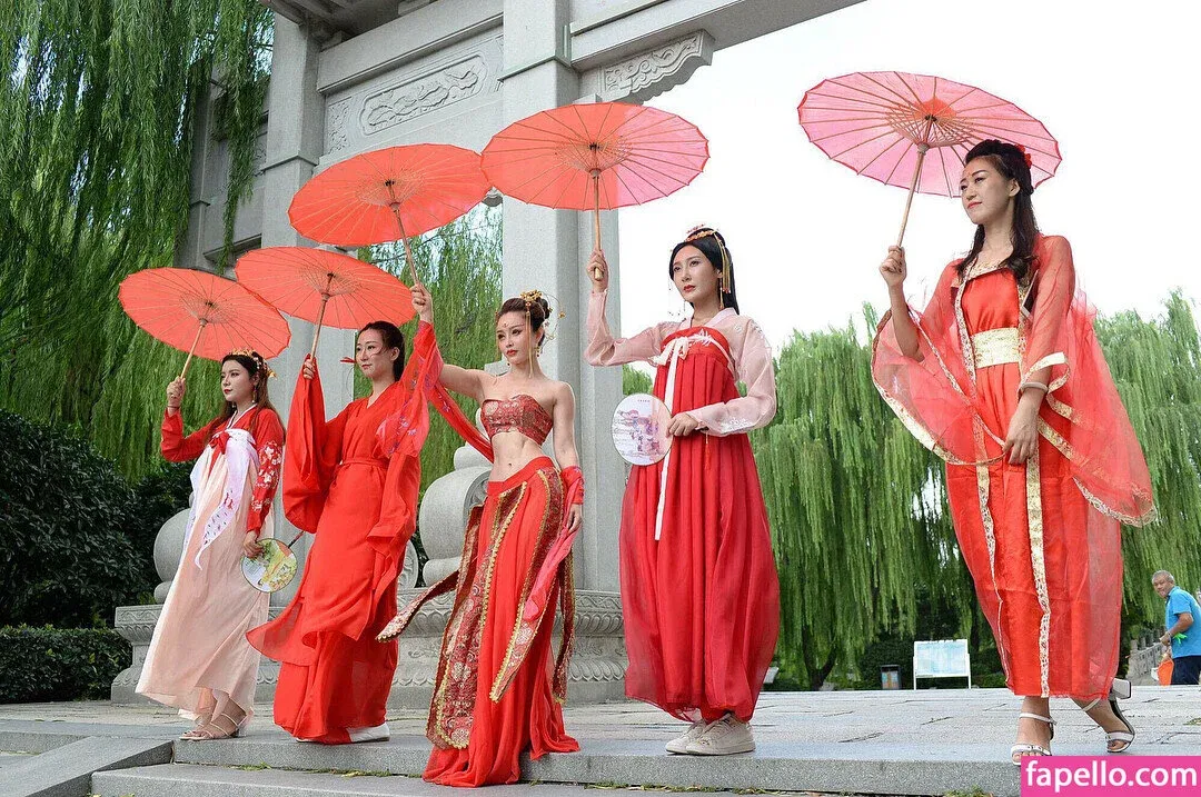 Yuan Herong Onlyfans Photo Gallery 