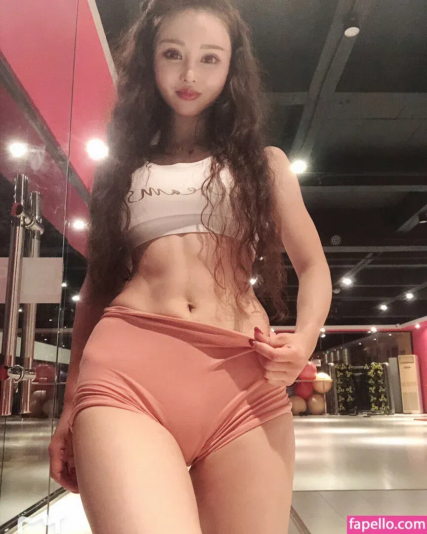 Yuan Herong Onlyfans Photo Gallery 