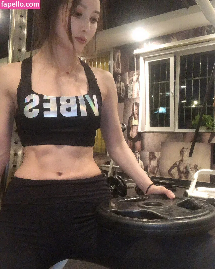 Yuan Herong Onlyfans Photo Gallery 