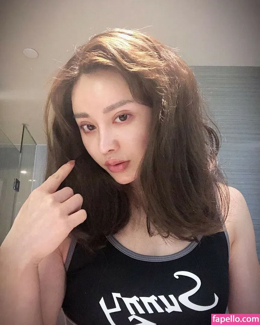 Yuan Herong Onlyfans Photo Gallery 