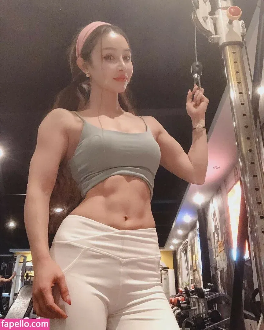 Yuan Herong Onlyfans Photo Gallery 