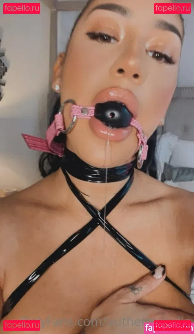 Authenticbella Onlyfans Photo Gallery 