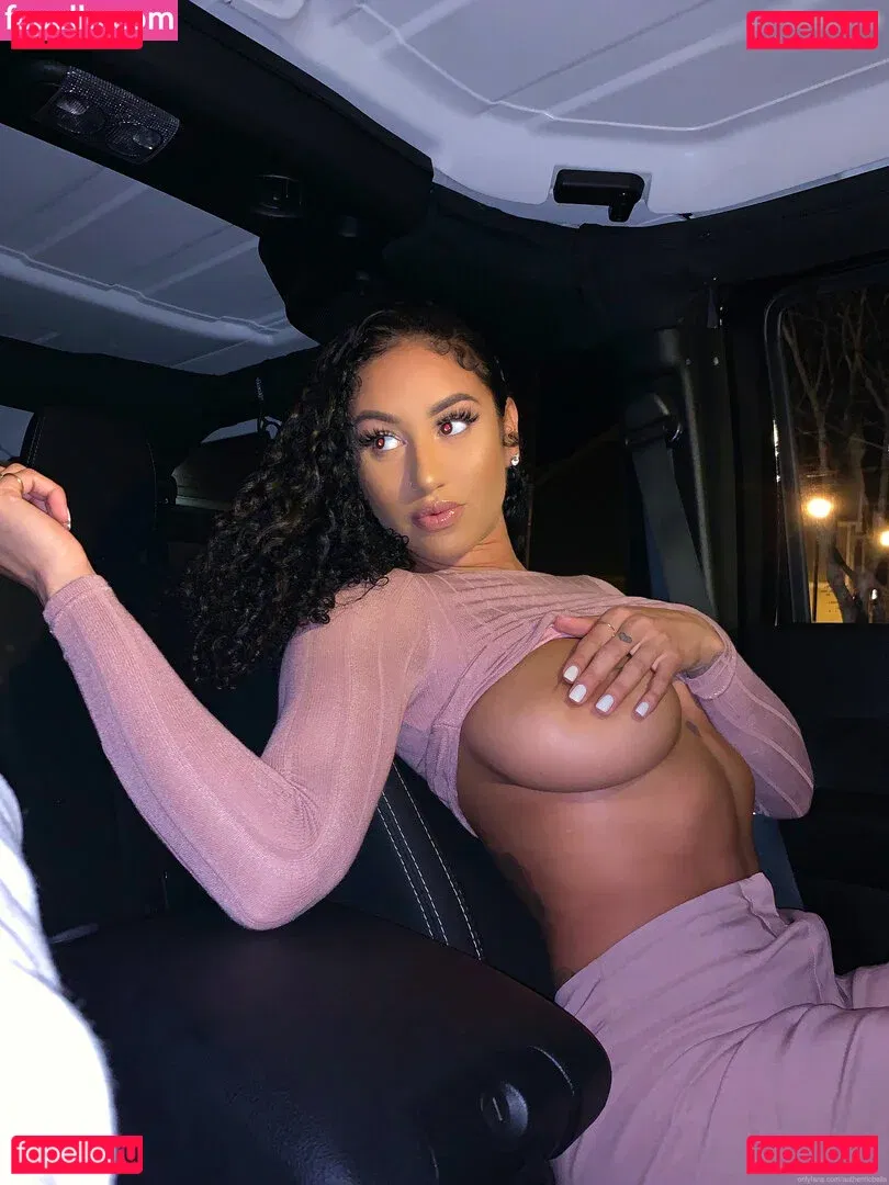 Authenticbella Onlyfans Photo Gallery 