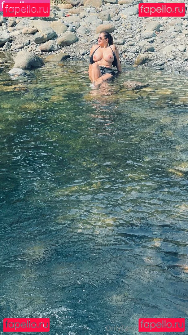 Susy Cruz Onlyfans Photo Gallery 