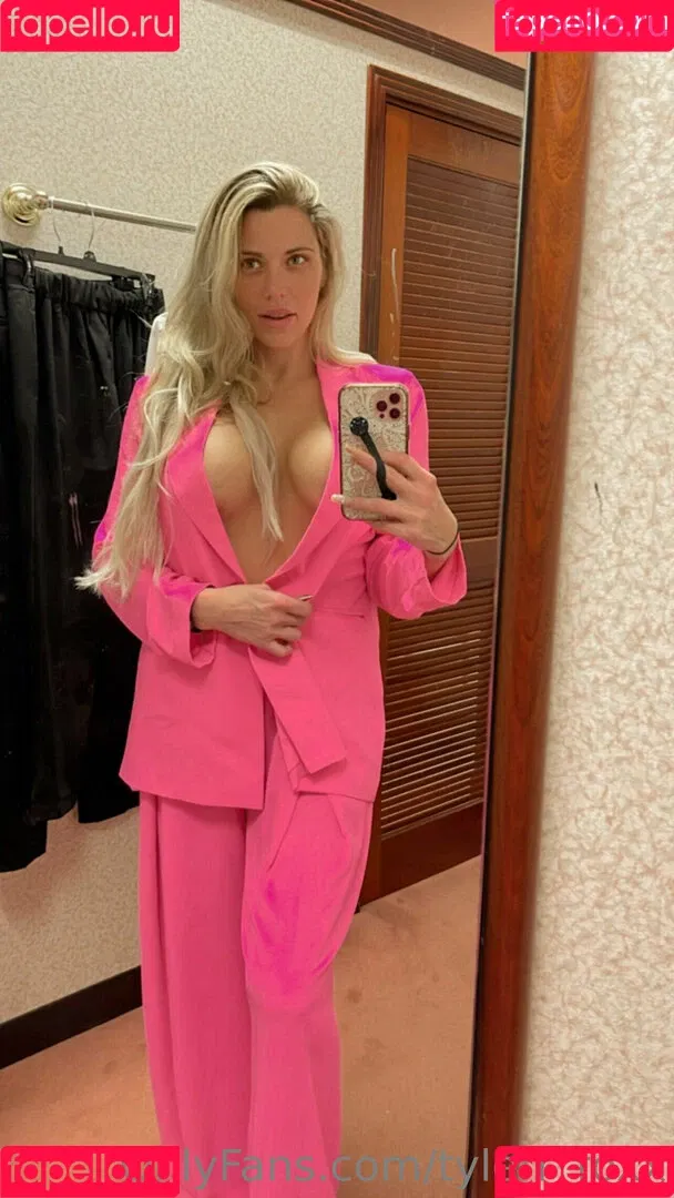tylerr_foxx Onlyfans Photo Gallery 